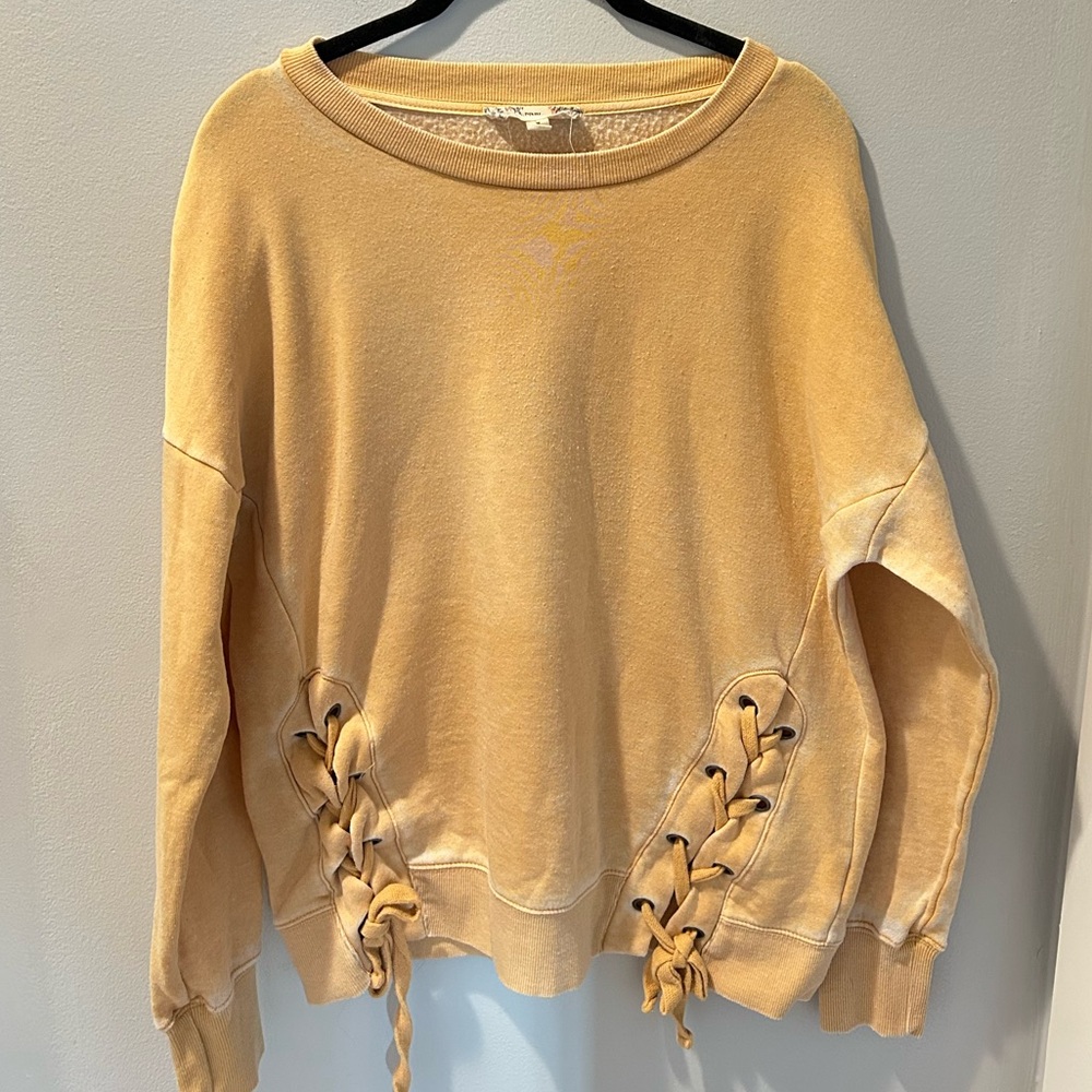 Yellow Crewneck Sweater/Sweatshirt Women’s Medium with Laces